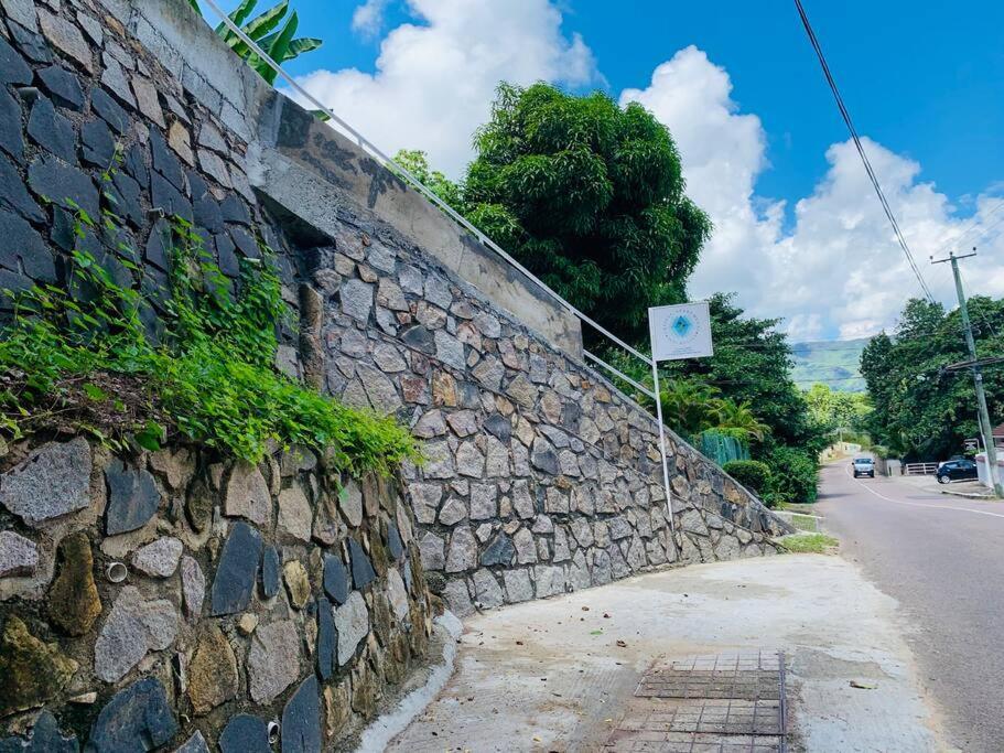 Crystal Apartments Seychelles Seaview Ground Floor Glacis  Exteriör bild